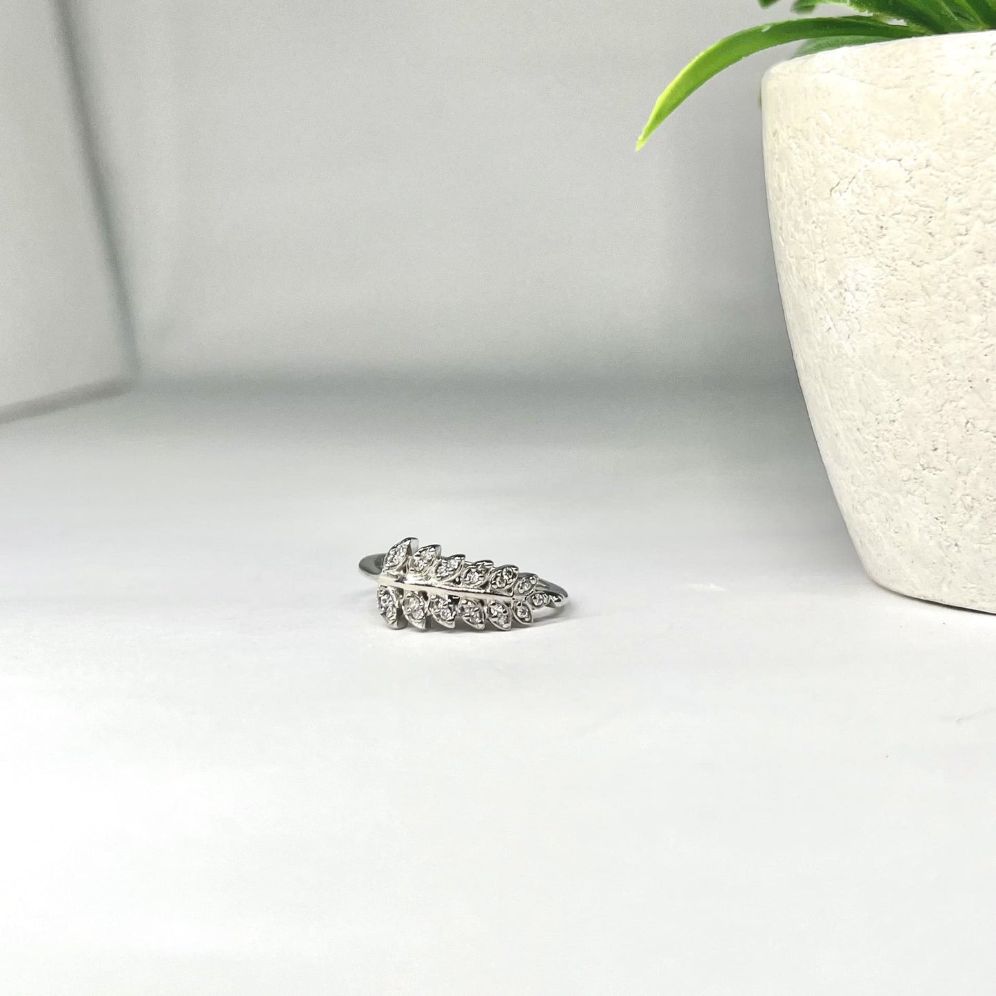 Silver Zirconia Leaf Ring