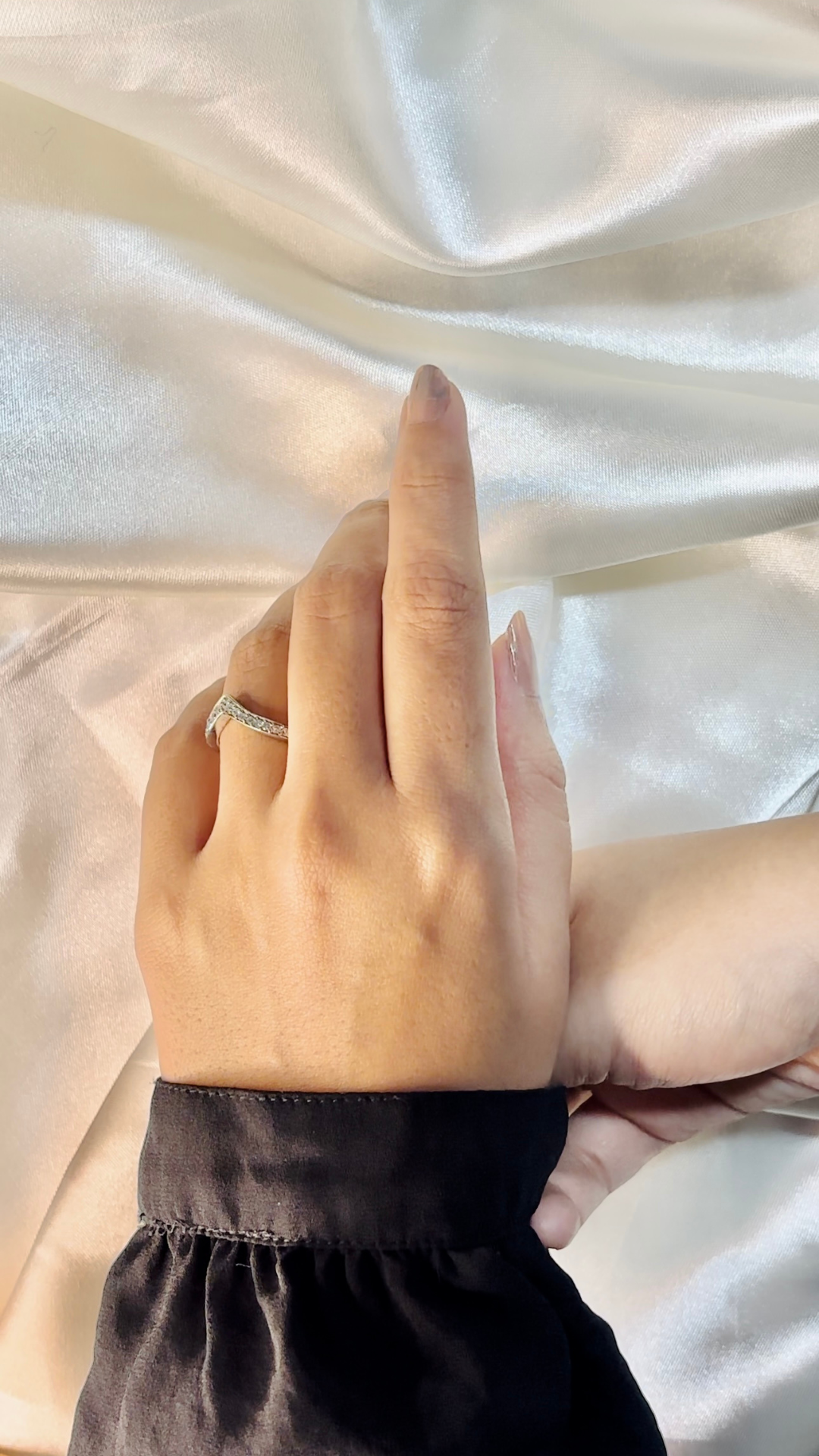 Vanki's Silver Elegant Ring
